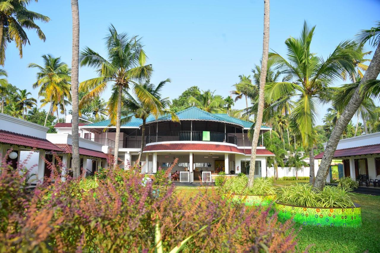 Voye Homes Majestic Retreat Resort Varkala Paravur Ngoại thất bức ảnh