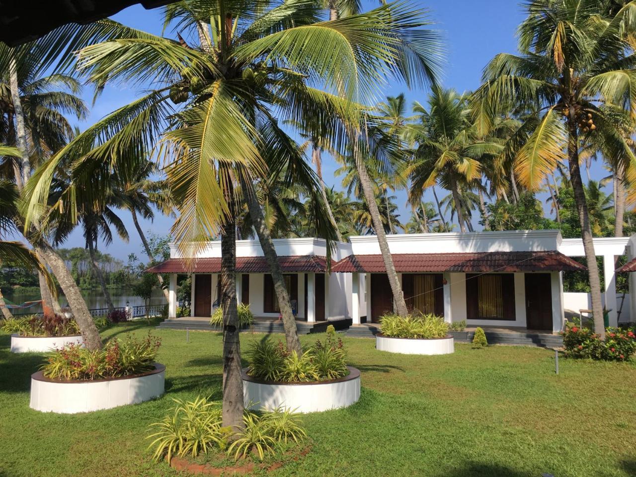 Voye Homes Majestic Retreat Resort Varkala Paravur Ngoại thất bức ảnh