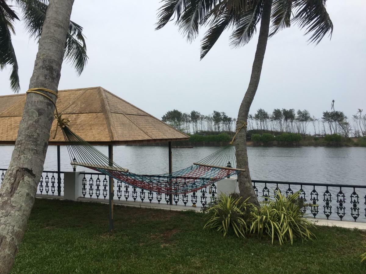 Voye Homes Majestic Retreat Resort Varkala Paravur Ngoại thất bức ảnh